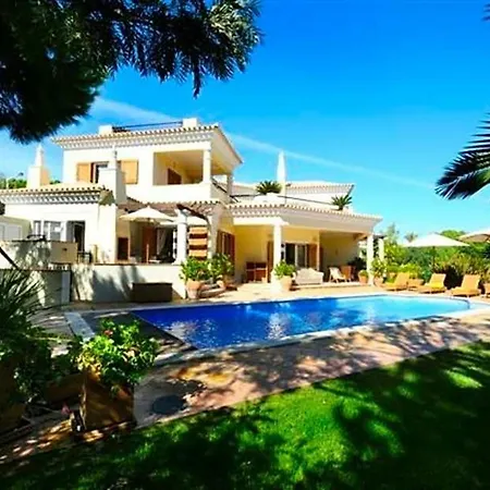 Villa Vale Do Lobo Sleeps 8 Pool Air Con Wifi