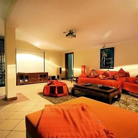 Vale Do Lobo Sleeps 8 Pool Air Con Wifi *